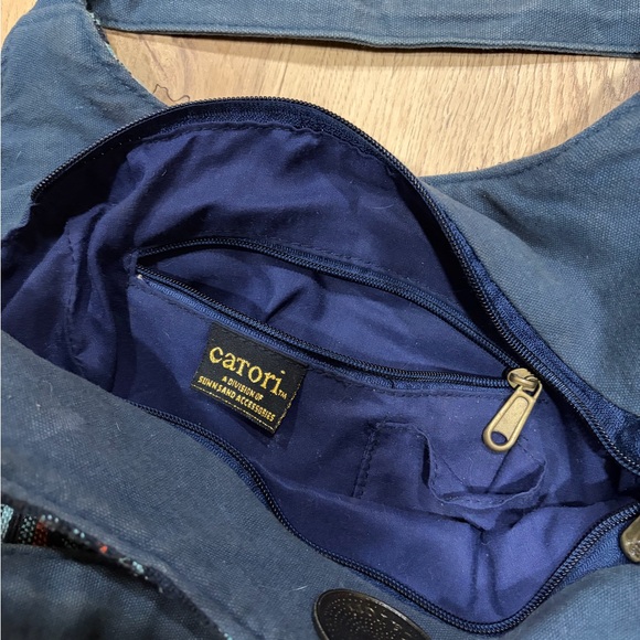 Catori Boho Chic Southwestern Pattern Tapestry Fabric Zip Closure Shoulder Bag - Picture 4 of 4